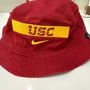 Nike USC Bucket Hat NWT